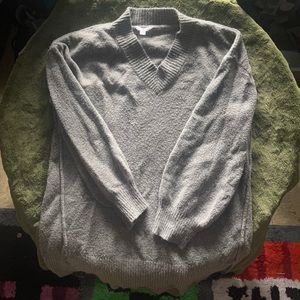 Grey V neck sweater, Soft, Thrifted